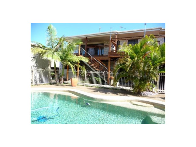 26 Hillcrest Ave, Scarness QLD 4655