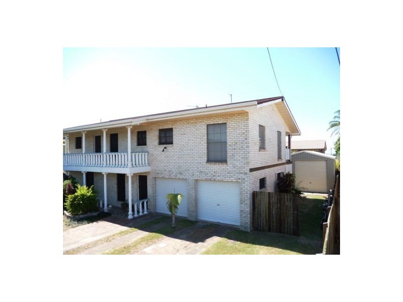 26 Hillcrest Ave, Scarness QLD 4655