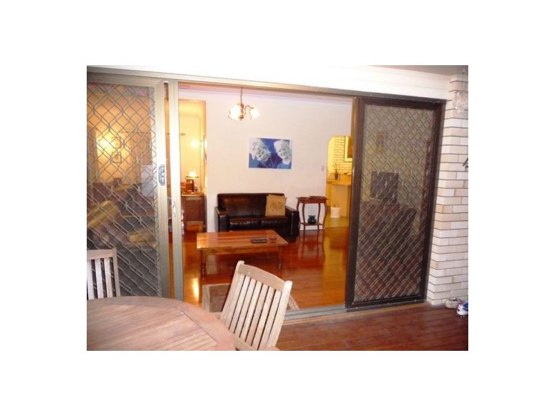 26 Hillcrest Ave, Scarness QLD 4655