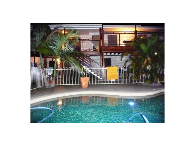 26 Hillcrest Ave, Scarness QLD 4655