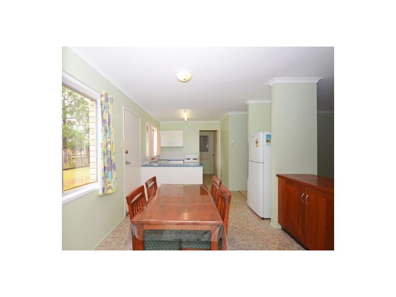 17 Hayworth St, Point Vernon QLD 4655