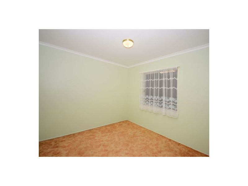 17 Hayworth St, Point Vernon QLD 4655