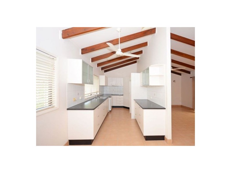 7 Par Court, Urraween QLD 4655