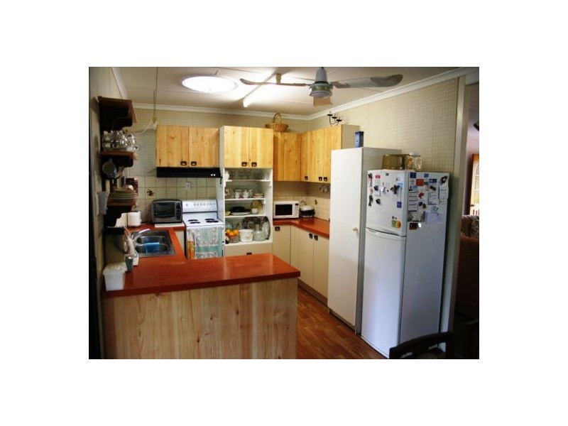 23 Truro St, Torquay QLD 4655