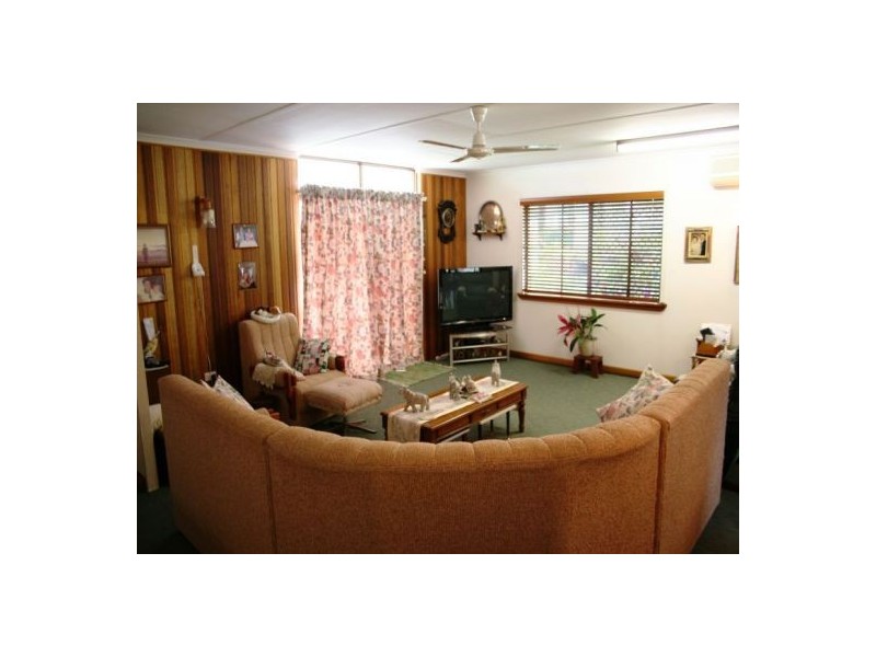 23 Truro St, Torquay QLD 4655