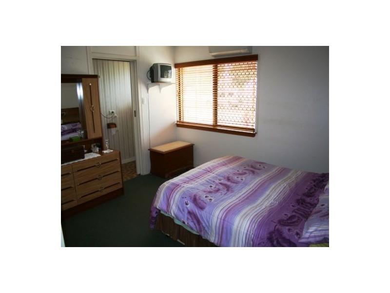 23 Truro St, Torquay QLD 4655