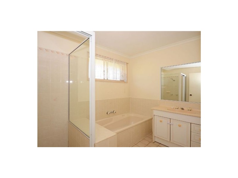 3 St Andrews Drive, Pialba QLD 4655