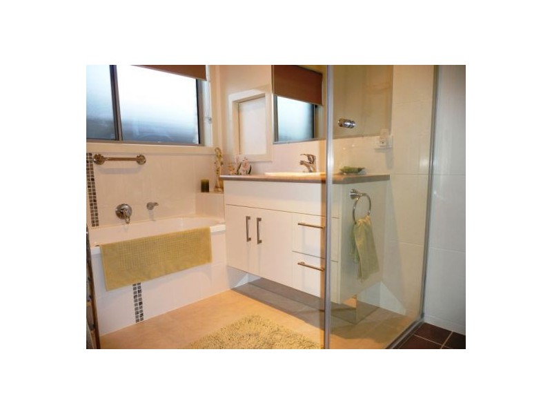 7 Lady Nelson Dr, Eli Waters QLD 4655