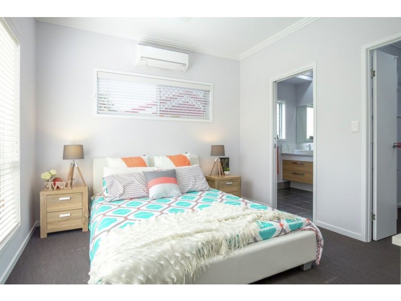 2/23 Oceanview Street, Point Vernon QLD 4655