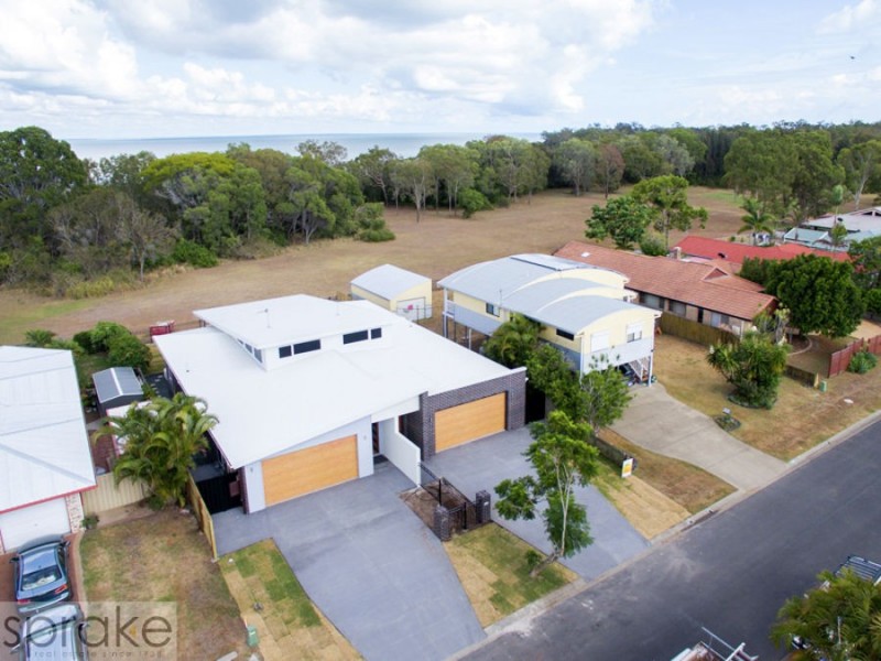 2/23 Oceanview Street, Point Vernon QLD 4655