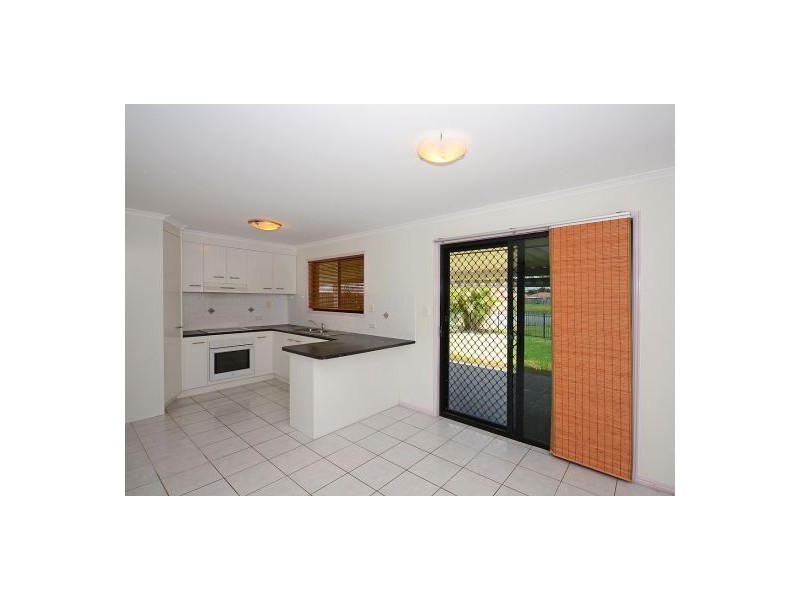 29 Archer Dr, Point Vernon QLD 4655