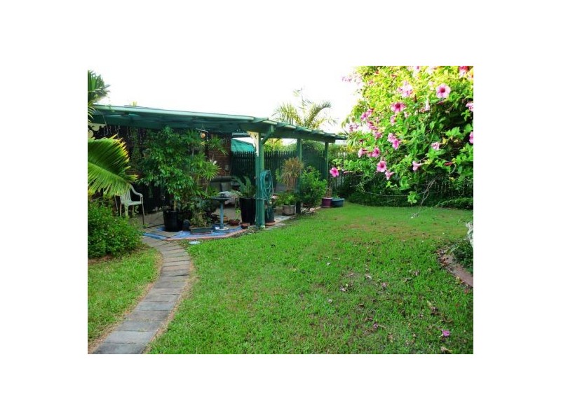 68 North St, Point Vernon QLD 4655