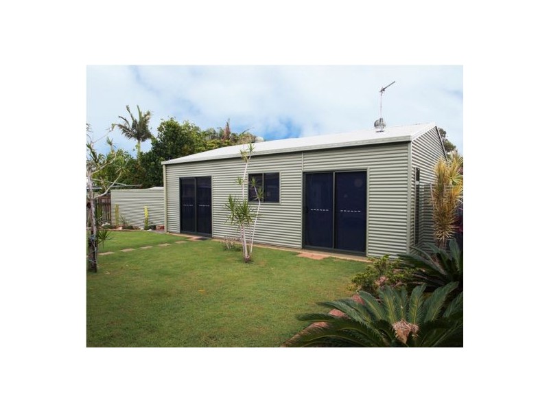 6 Drummond St, Urangan QLD 4655