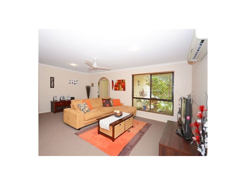 7 Aqualine Drive, Point Vernon QLD 4655