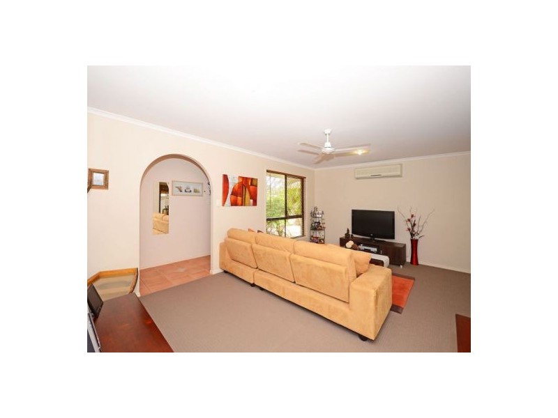 7 Aqualine Drive, Point Vernon QLD 4655