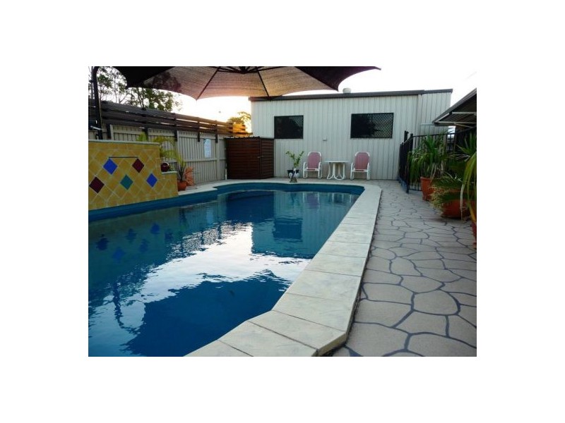 32 Harrison Cct, Urangan QLD 4655