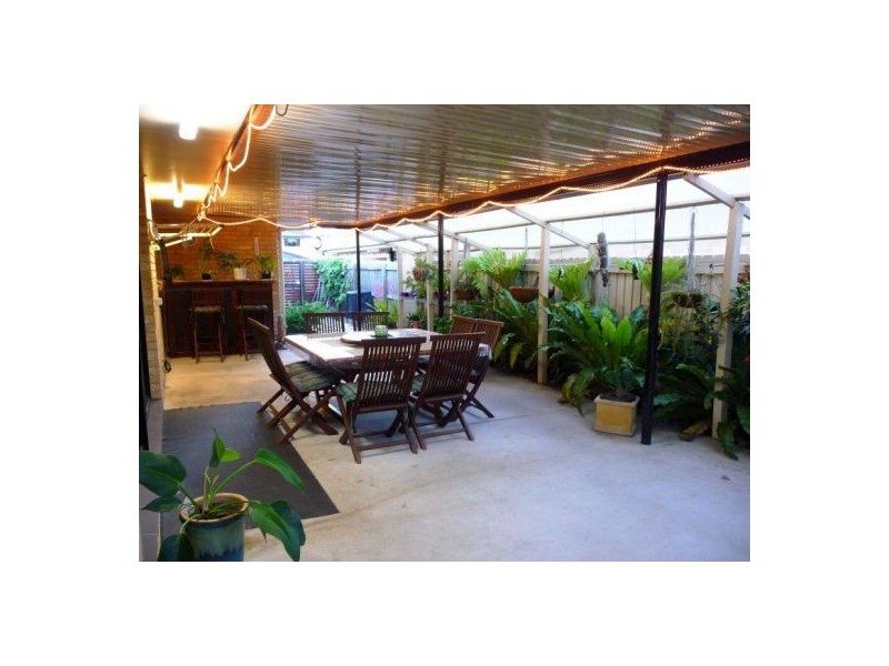 32 Harrison Cct, Urangan QLD 4655