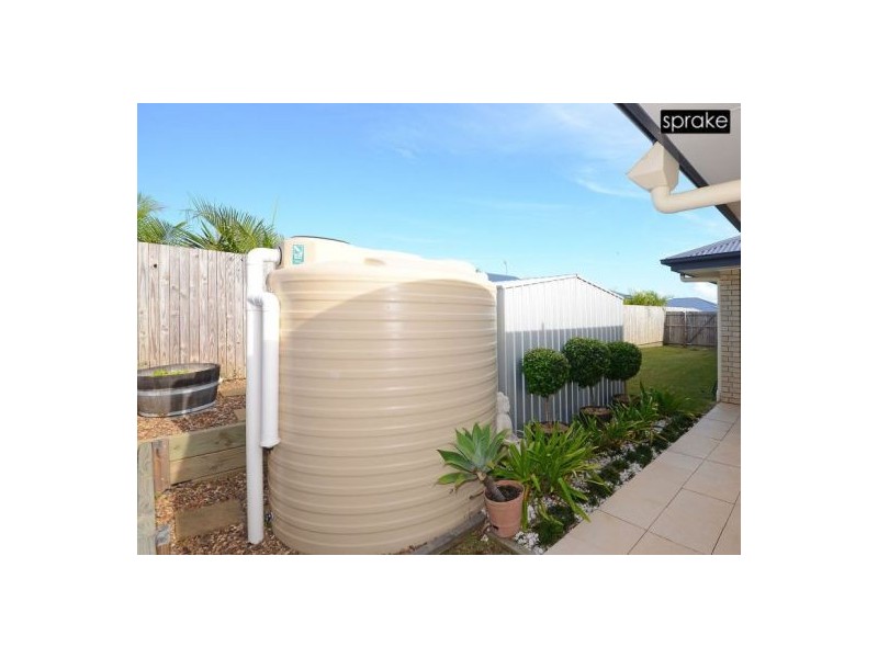 16 Beagle Avenue, Nikenbah QLD 4655