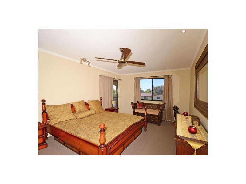 27 Clarke St, Pialba QLD 4655