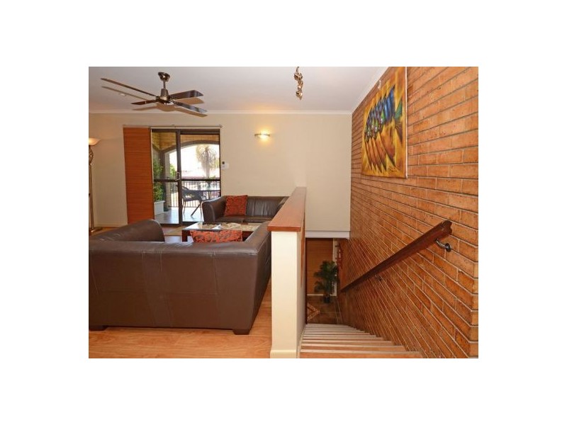 27 Clarke St, Pialba QLD 4655