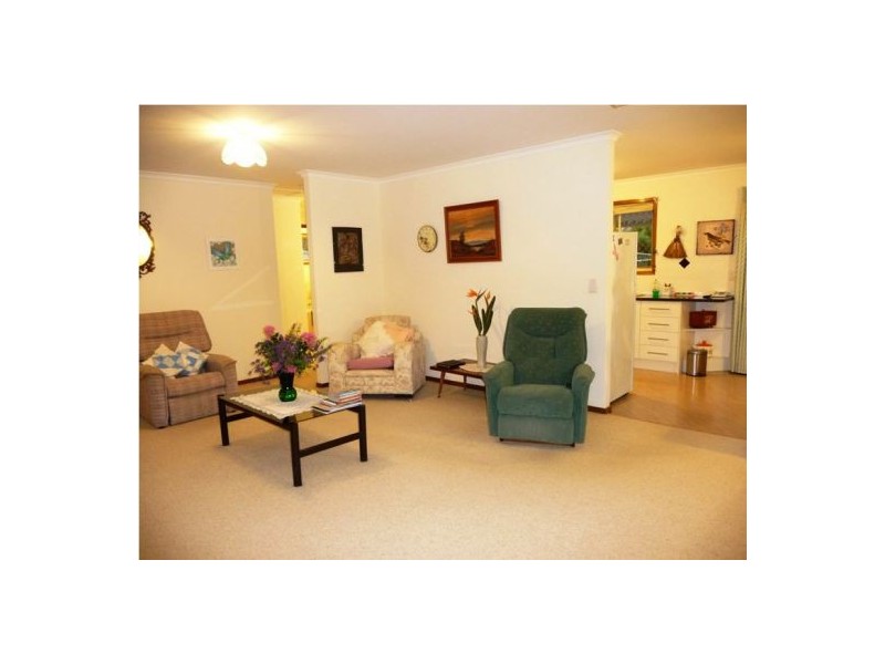 9 Christine Ave, Torquay QLD 4655