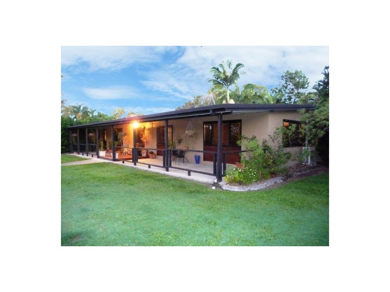 227 Doolong Rd, Wondunna QLD 4655