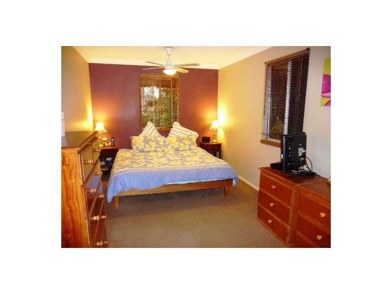 227 Doolong Rd, Wondunna QLD 4655