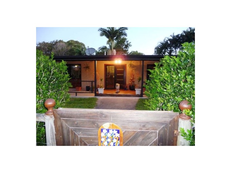 227 Doolong Rd, Wondunna QLD 4655