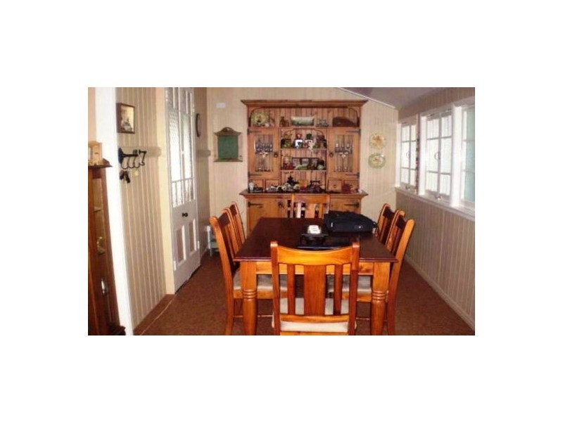 72 Honiton st, Torquay QLD 4655