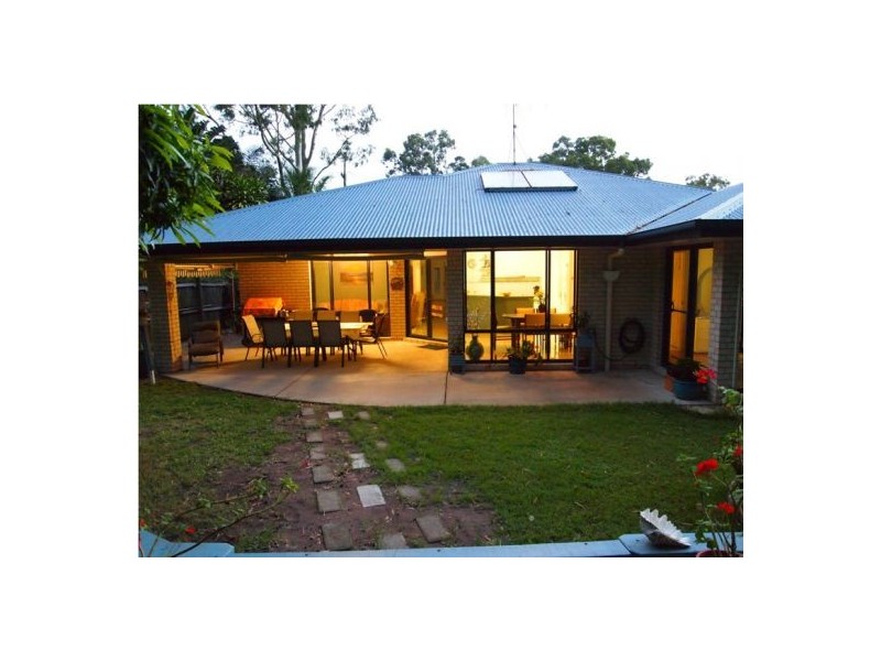 34 Kingfisher Pde, Toogoom QLD 4655
