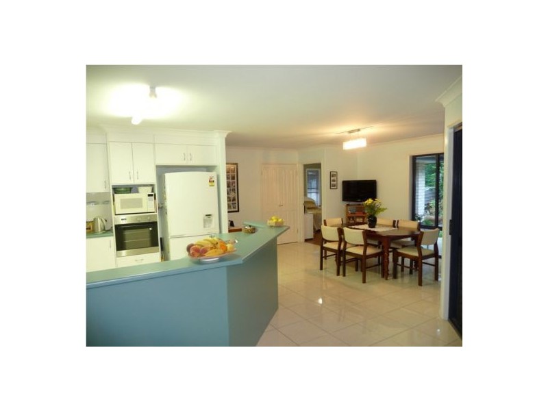 34 Kingfisher Pde, Toogoom QLD 4655