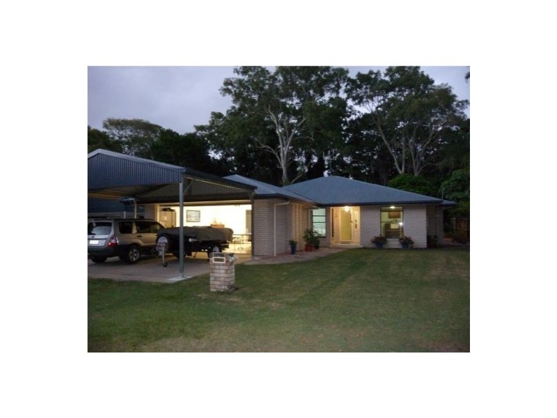 34 Kingfisher Pde, Toogoom QLD 4655