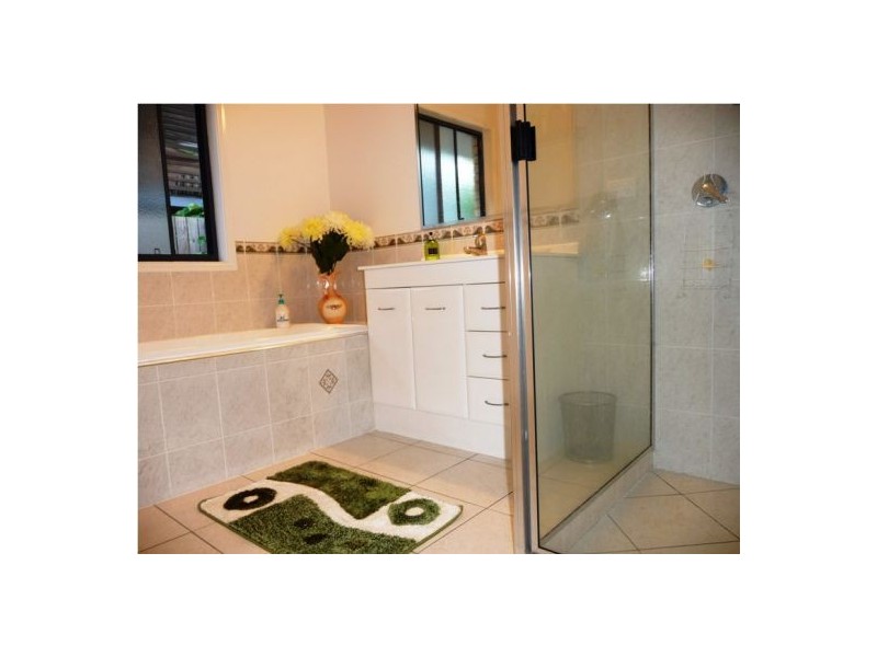 34 Kingfisher Pde, Toogoom QLD 4655