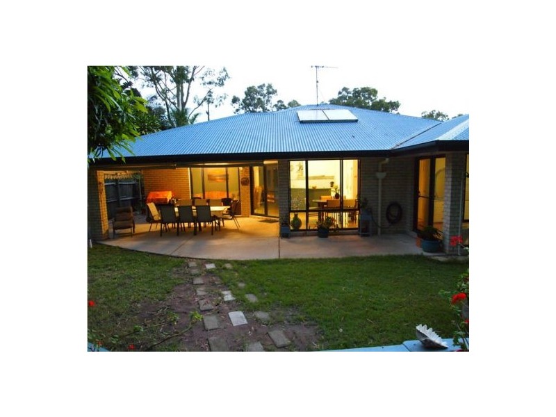 34 Kingfisher Pde, Toogoom QLD 4655