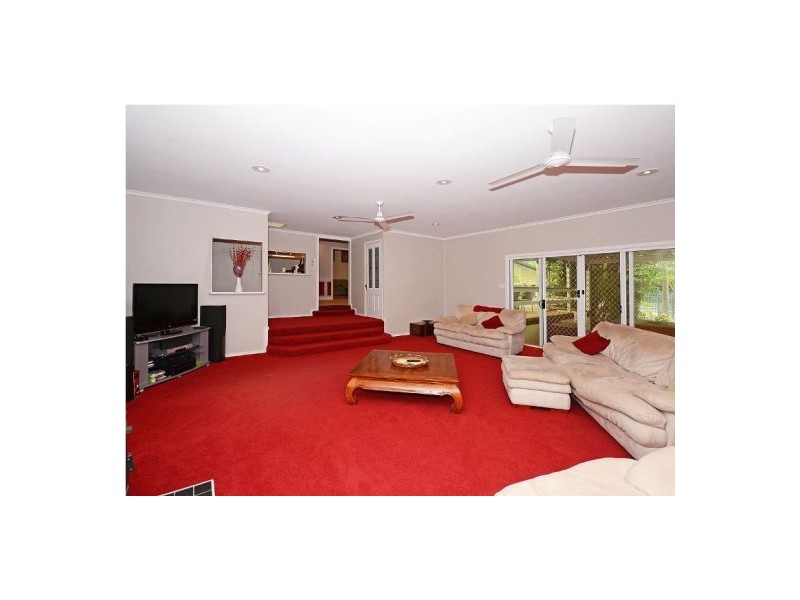 79 Chapel Rd, Nikenbah QLD 4655