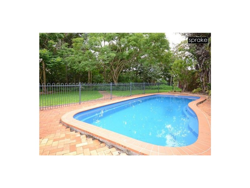 79 Chapel Rd, Nikenbah QLD 4655