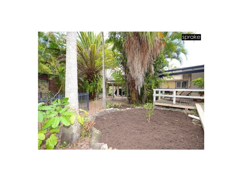 79 Chapel Rd, Nikenbah QLD 4655