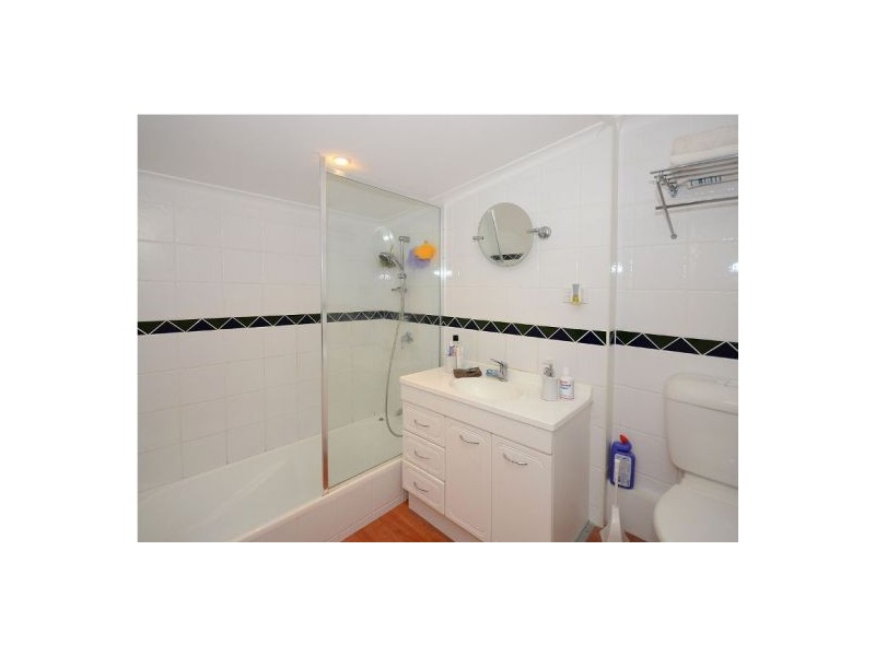 79 Chapel Rd, Nikenbah QLD 4655