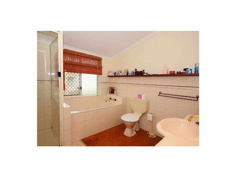 79 Chapel Rd, Nikenbah QLD 4655