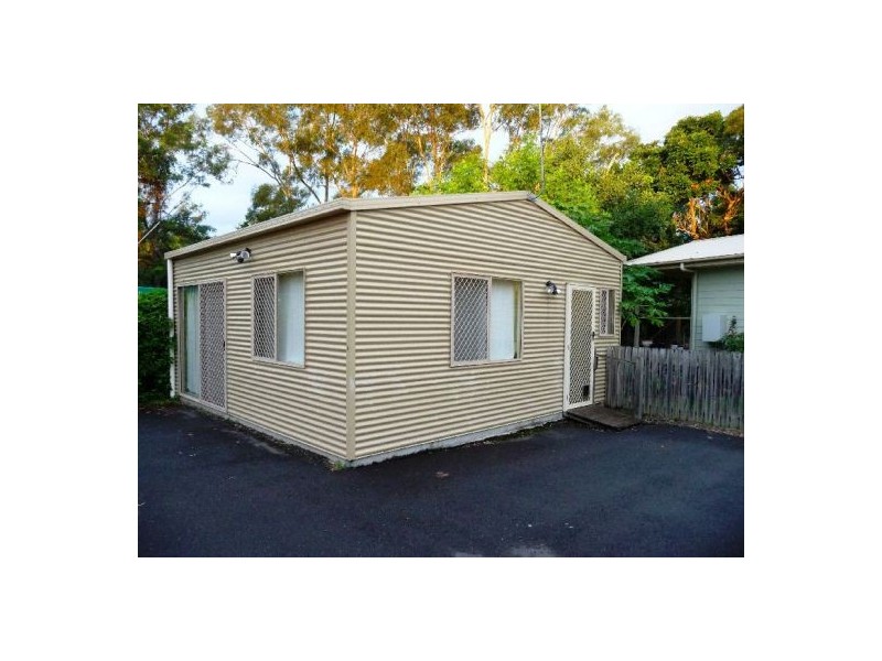16B Richard St, Urangan QLD 4655