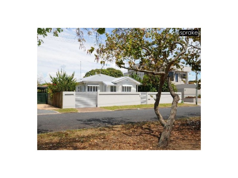 602 Charlton Esplanade, Urangan QLD 4655