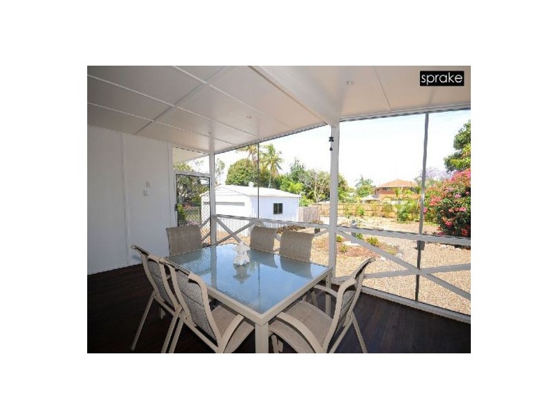 602 Charlton Esplanade, Urangan QLD 4655