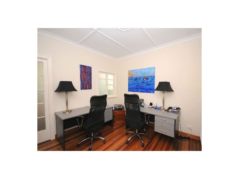 602 Charlton Esplanade, Urangan QLD 4655