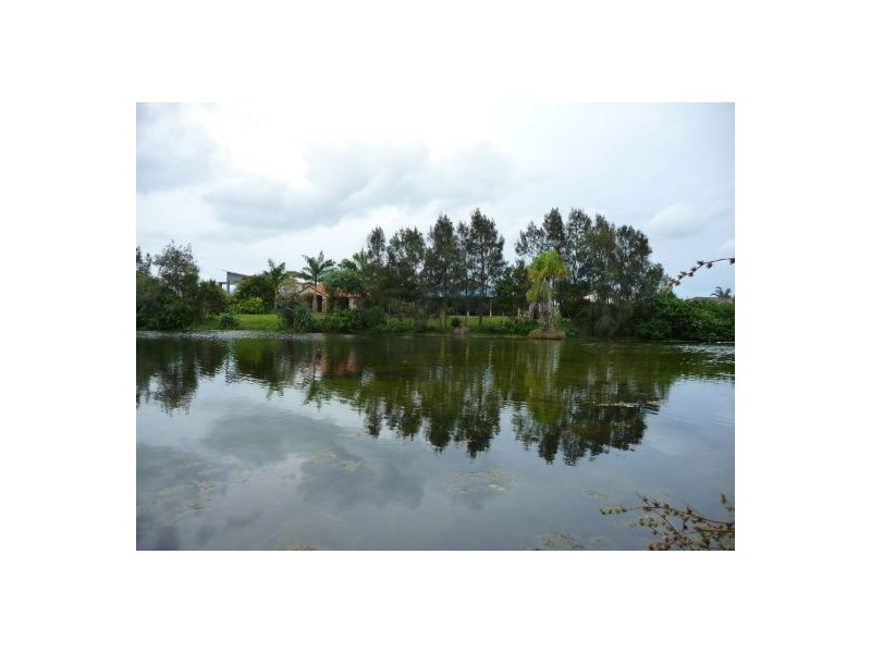 20 Turnbull Crt, Urangan QLD 4655