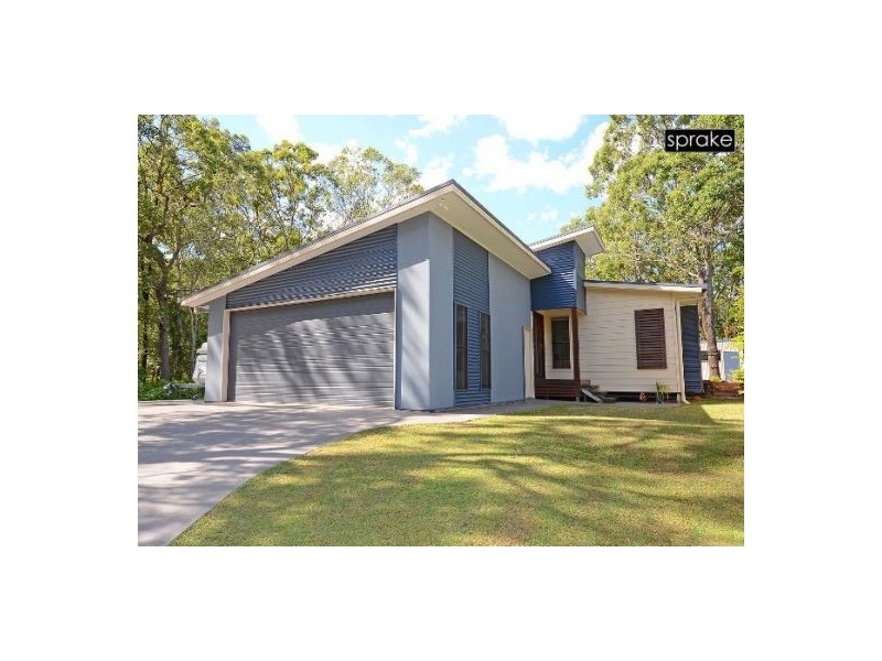 17 Cumberland Crt, Point Vernon QLD 4655