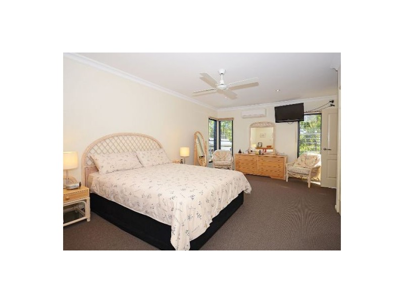 17 Cumberland Crt, Point Vernon QLD 4655