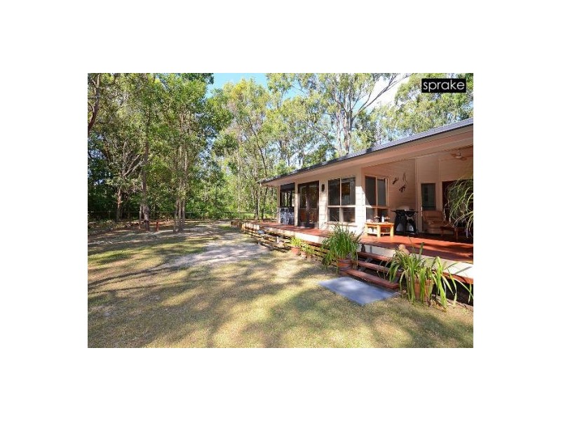 17 Cumberland Crt, Point Vernon QLD 4655