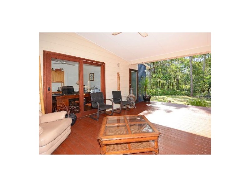 17 Cumberland Crt, Point Vernon QLD 4655