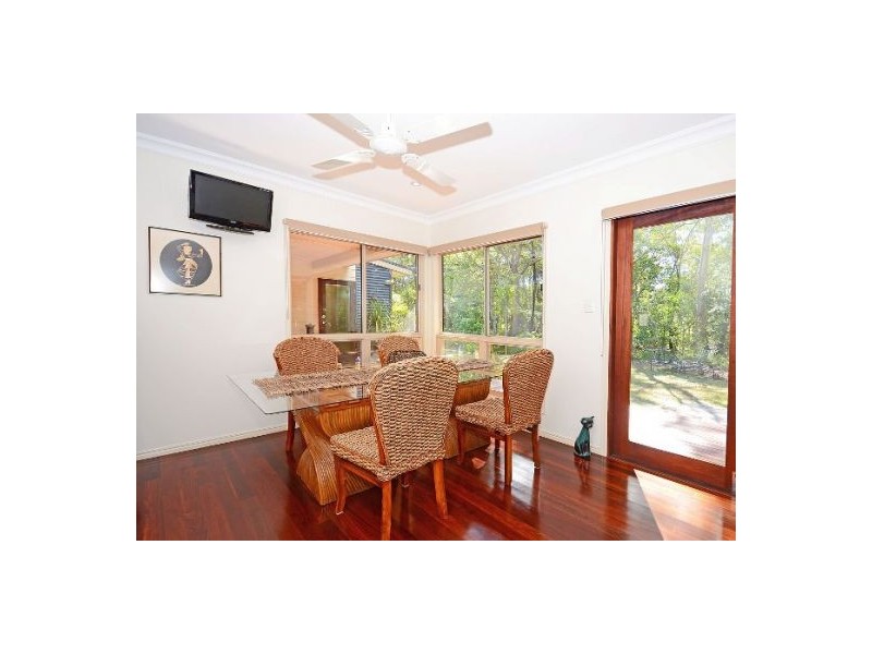 17 Cumberland Crt, Point Vernon QLD 4655