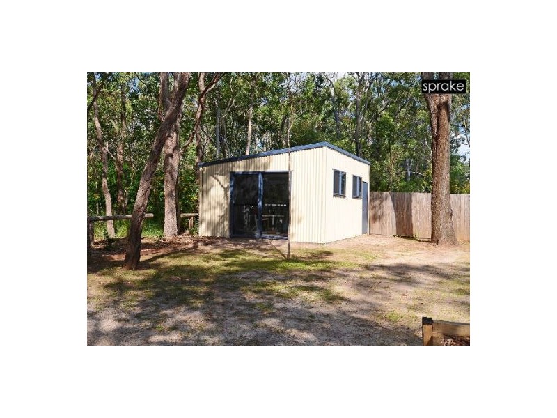 17 Cumberland Crt, Point Vernon QLD 4655
